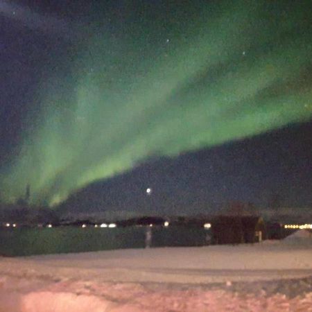 Nydelig Utsikt, Egen Leilighet Med To Parkeringer Movik  Exteriör bild
