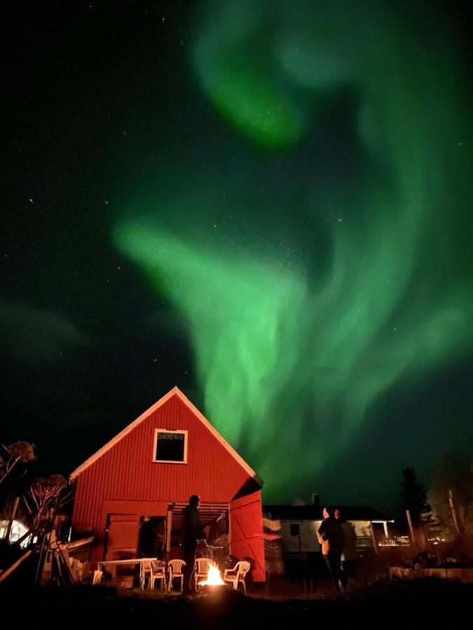 Nydelig Utsikt, Egen Leilighet Med To Parkeringer Movik  Exteriör bild